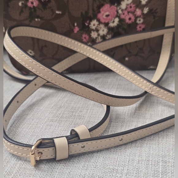 COACH Jamie Crossbody Camera Bag - Picture 6 of 6